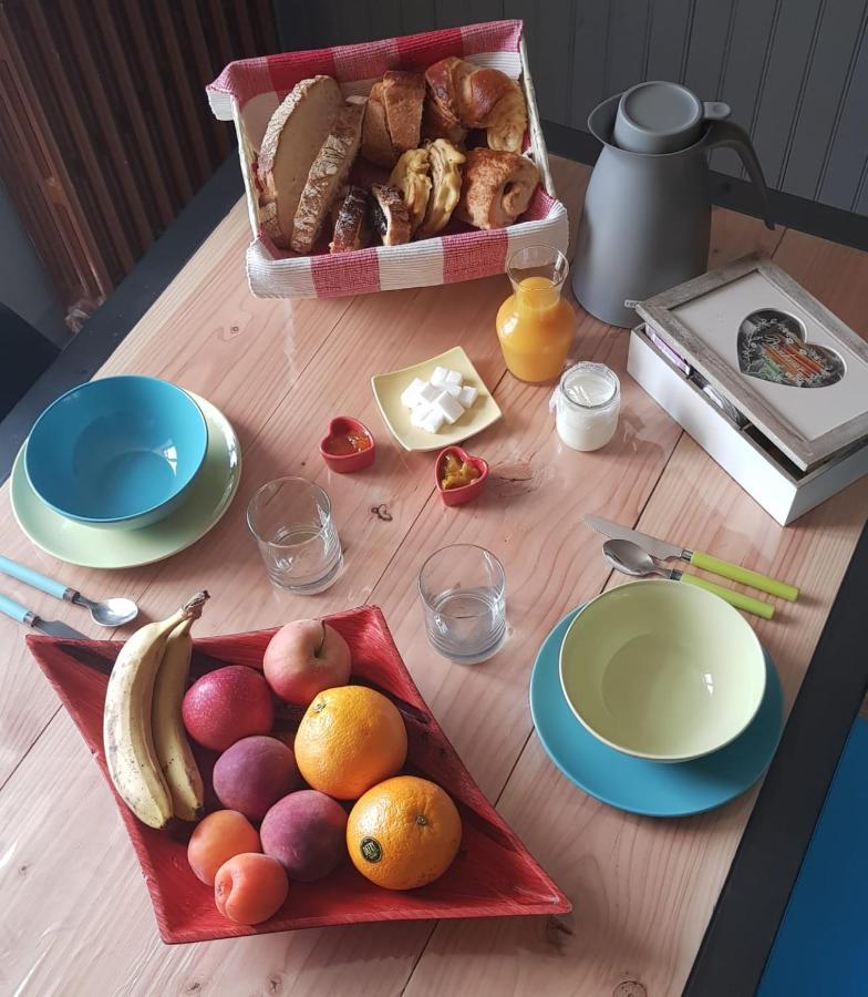 Maison D'Hotes "La Pierre Pointue" Saint-Léons エクステリア 写真